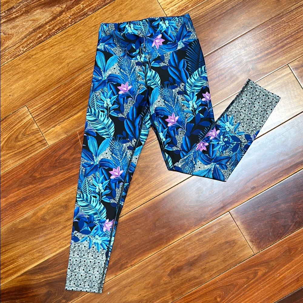 Dharma Bums Blue and Purple Leggings with Geometric Detail